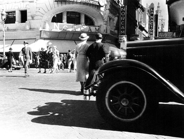 1936. Av. Corrientes y Florida. Foto: Horacio Cóppola